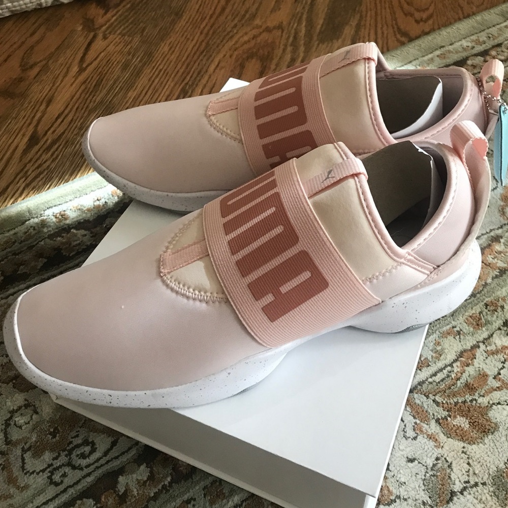 Puma - Picture 4 of 5
